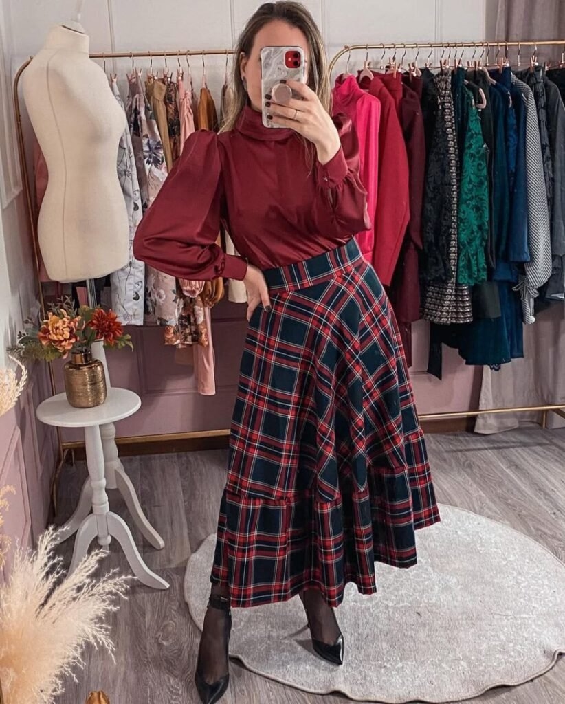 use these 2 exact keywords for pin title: christmas dinner outfit ideas, christmas dinner outfit classy. (use these exact keywords for pin description: christmas dinner outfit ideas, christmas dinner outfit classy, christmas eve dinner outfit, christmas outfit ideas for women classy dinner, christmas dinner outfits aesthetic, elagant christmas dinner outfit, classy outfit ideas for christmas dinner)